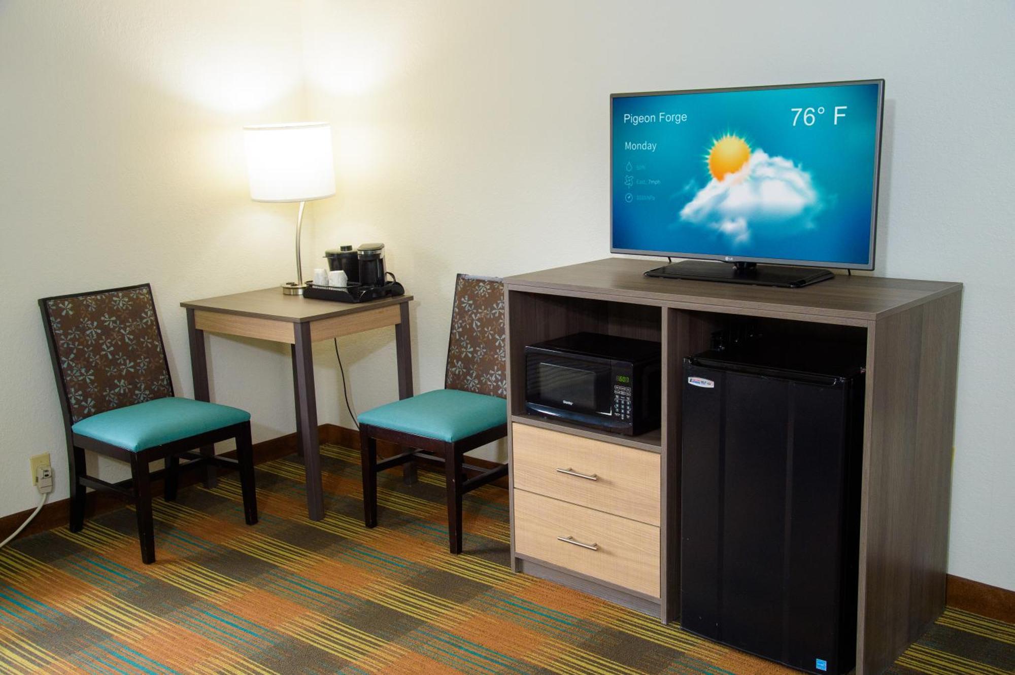 Pigeon River Inn ピジョンフォージ エクステリア 写真